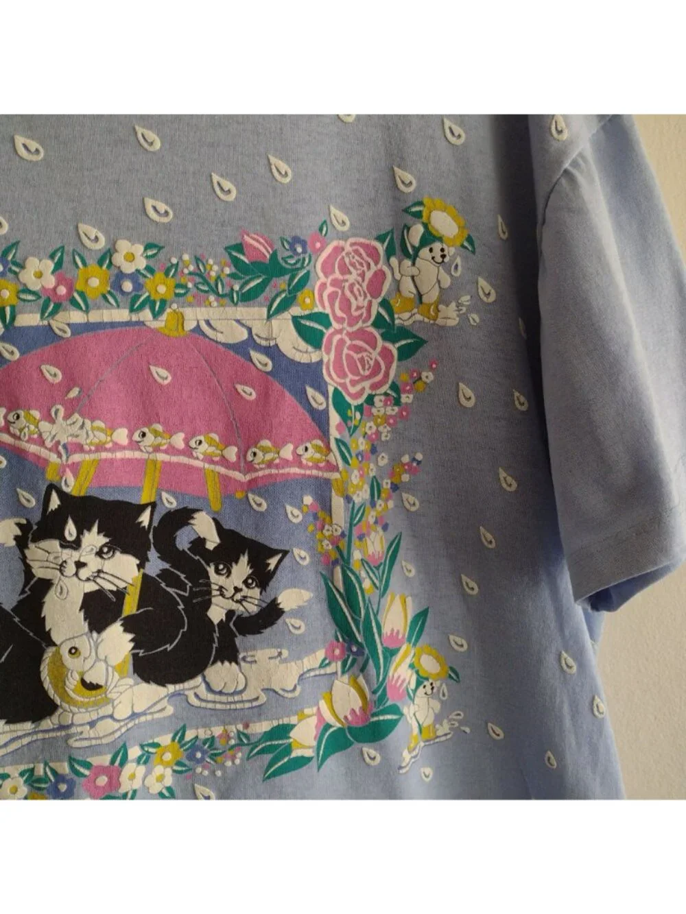 Vtg 90s Kitty Puffy Print Shirt L Blue Spring Showers Scarab Tee - Picture 6 of 8